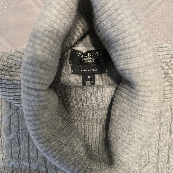 Talbots 100% Pima cotton turtleneck sweater. - Picture 3 of 5